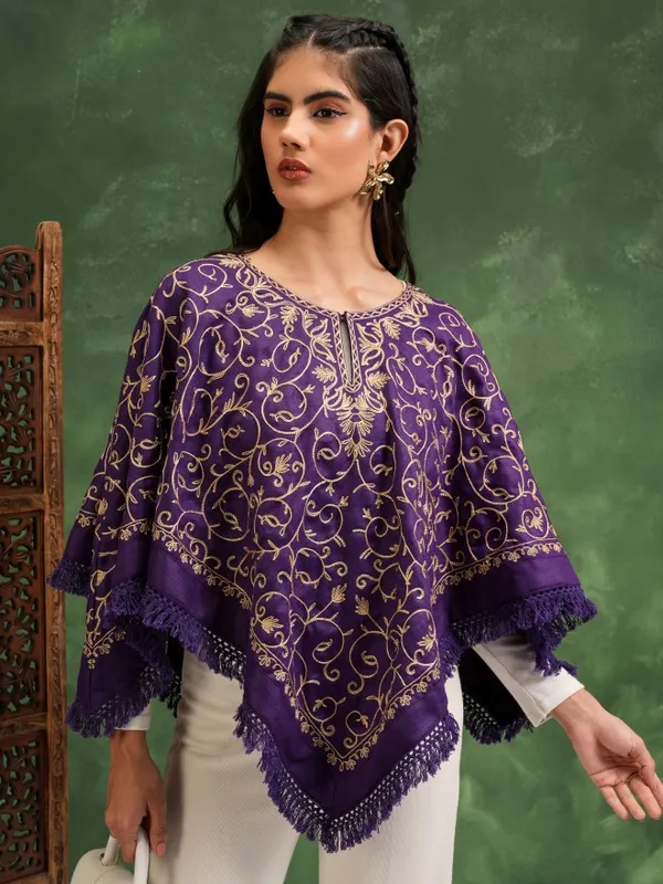  Vishudh Women Purple Embroidered Kaftan Tops