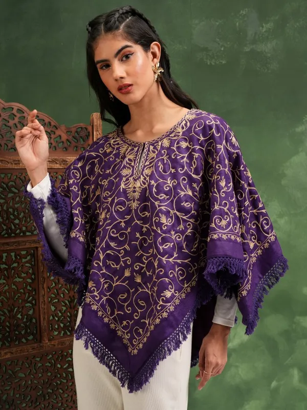  Vishudh Women Purple Embroidered Kaftan Tops