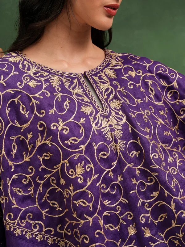  Vishudh Women Purple Embroidered Kaftan Tops
