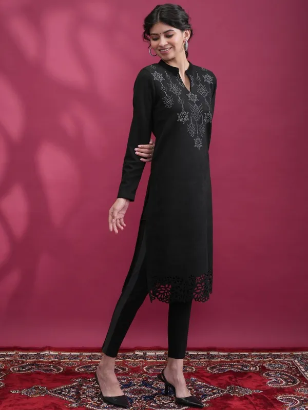  Ketch Women Black Woven Design Straight Kurtas