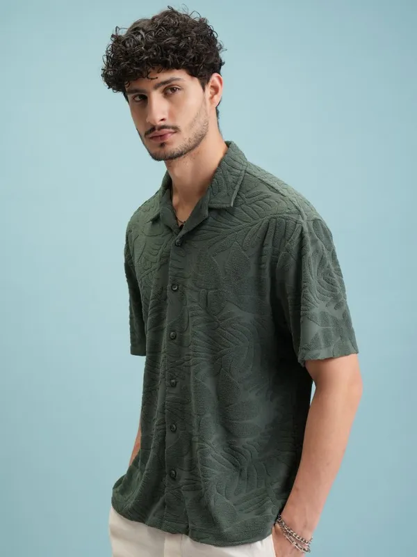  Highlander Men Green Self Design Oversized Fit Casual Shirts