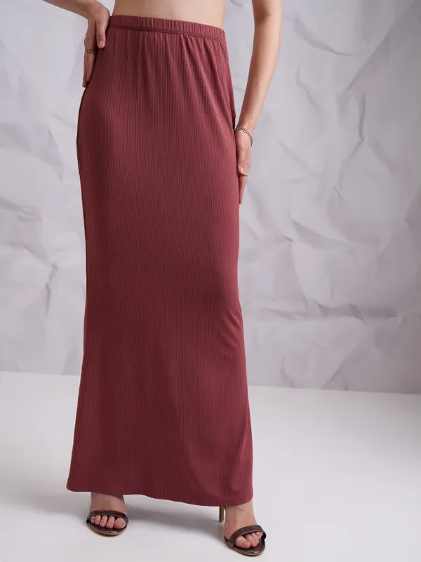 Tokyo Talkies Women Rose Top With Skirt
