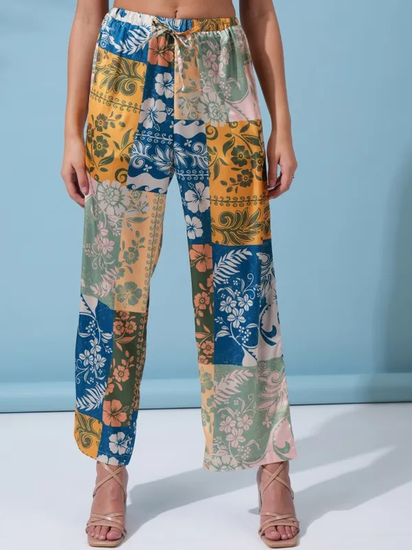  Tokyo Talkies Women Beige Co-Ords