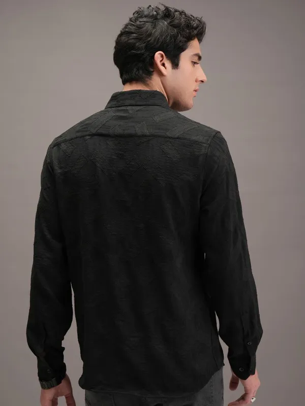 Locomotive Men Black Textured Slim Fit Casual Shirt