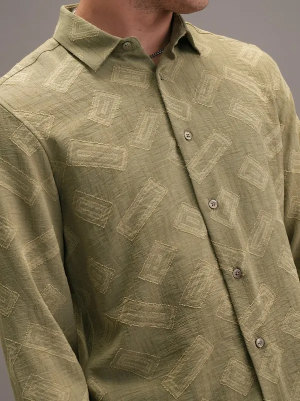 Locomotive Men Olive Textured Slim Fit Casual Shirt