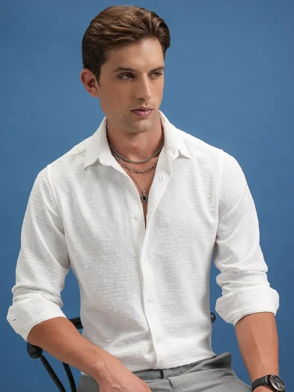 Locomotive Men White Textured Slim Fit Casual Shirt