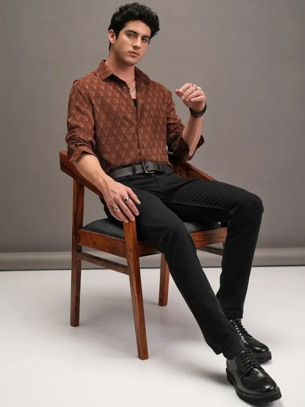 Men Slim Fit Casual Shirt