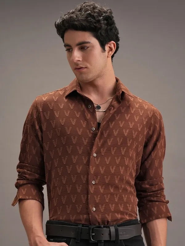 Men Slim Fit Casual Shirt