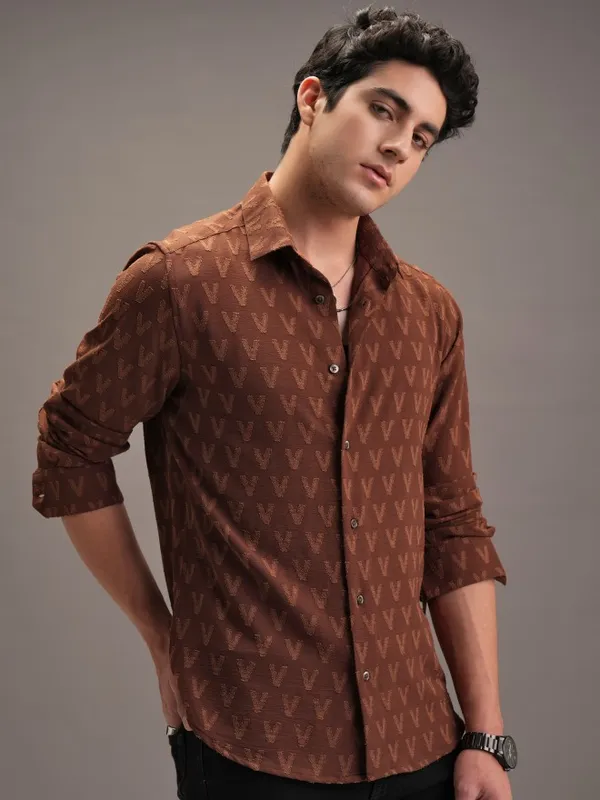 Men Slim Fit Casual Shirt