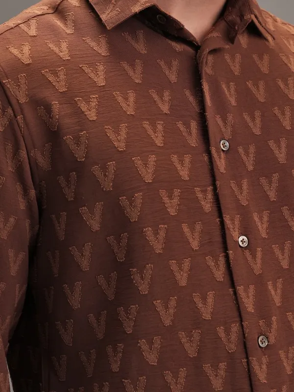 Men Slim Fit Casual Shirt