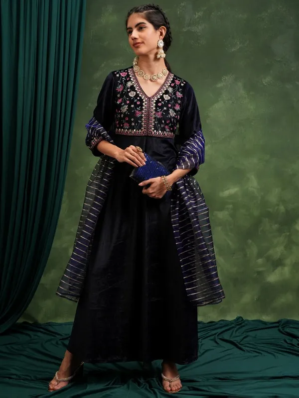  Vishudh Women Navy Blue Embroidered Maxi Dresses