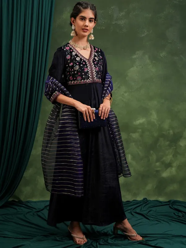  Vishudh Women Navy Blue Embroidered Maxi Dresses