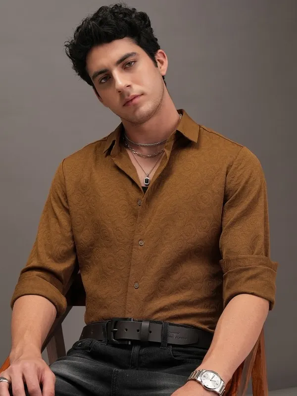 Men Slim Fit Casual Shirt