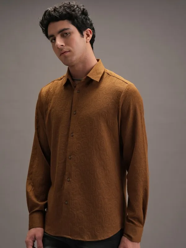 Men Slim Fit Casual Shirt