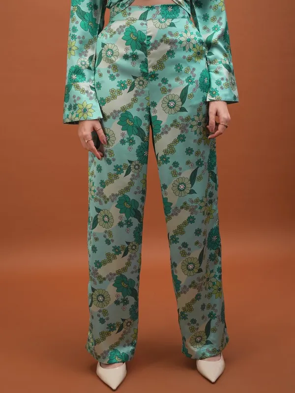 Tokyo Talkies Women Green Blazer With Trouser