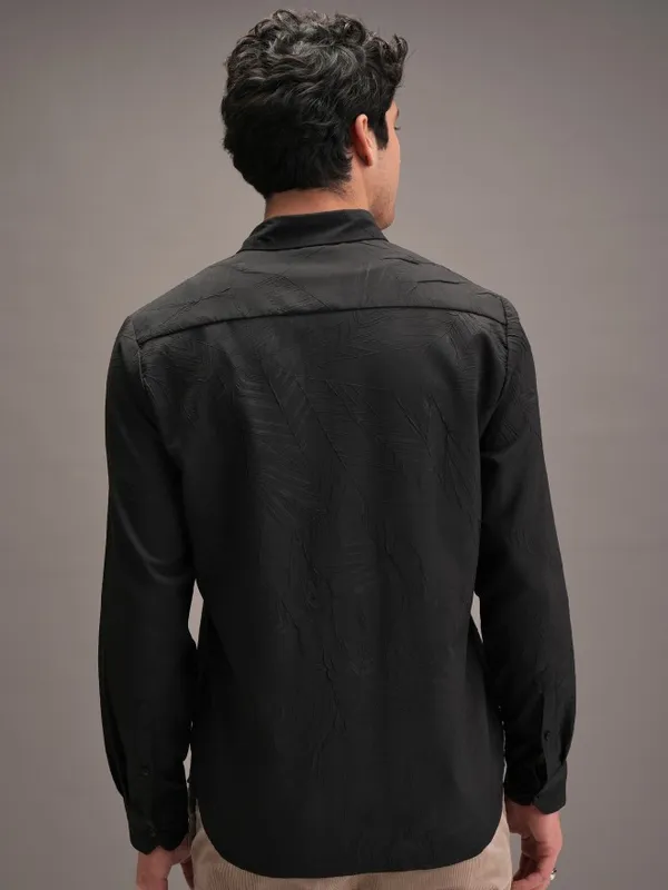 Locomotive Men Black Textured Slim Fit Casual Shirt