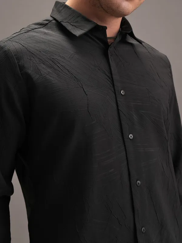 Locomotive Men Black Textured Slim Fit Casual Shirt