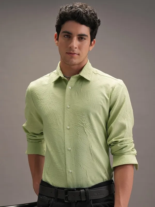  Locomotive Men Green Self Design Slim Fit Casual Shirts