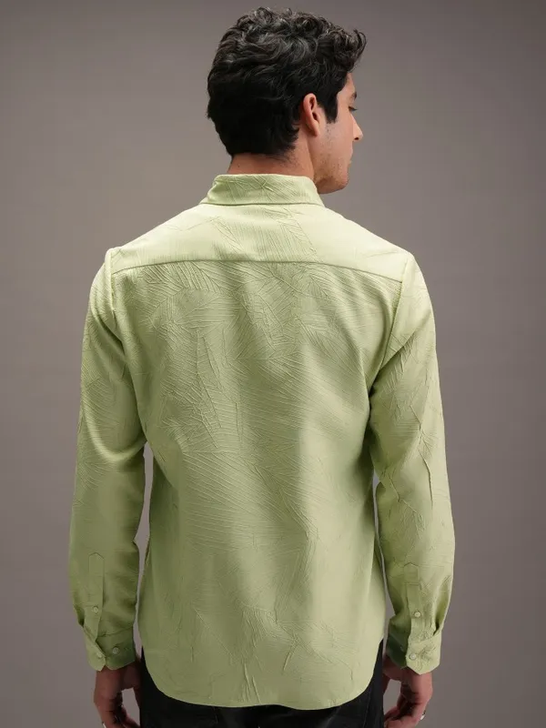 Locomotive Men Green Self Design Slim Fit Casual Shirts