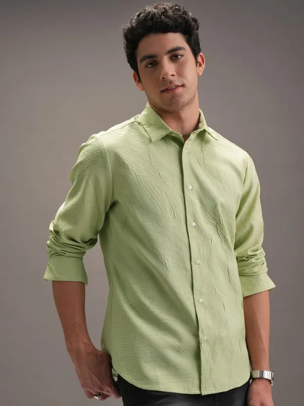  Locomotive Men Green Self Design Slim Fit Casual Shirts