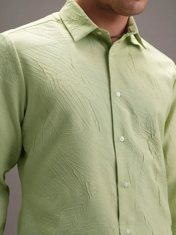  Locomotive Men Green Self Design Slim Fit Casual Shirts
