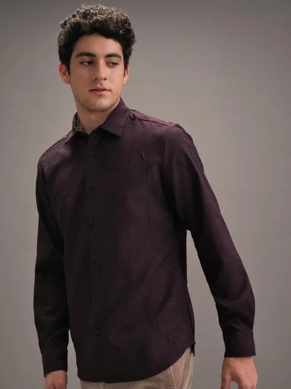 Men Slim Fit Casual Shirt