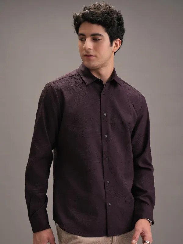 Men Slim Fit Casual Shirt