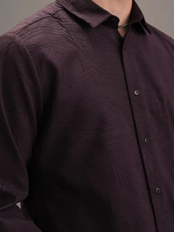 Men Slim Fit Casual Shirt