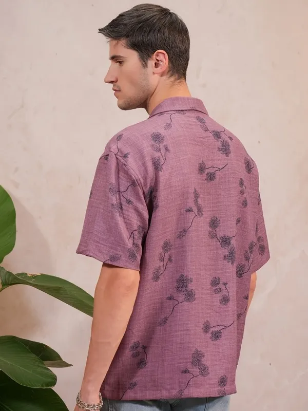  Locomotive Men Pink Printed Oversized Fit Casual Shirts