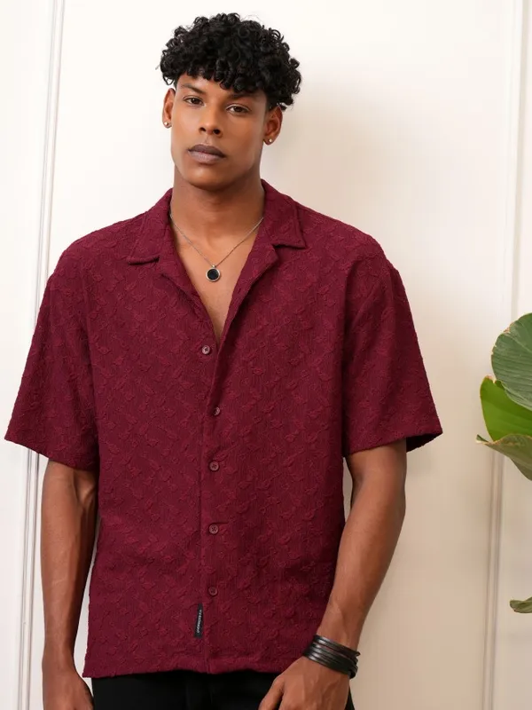  Locomotive Men Maroon Self Design Oversized Fit Casual Shirts