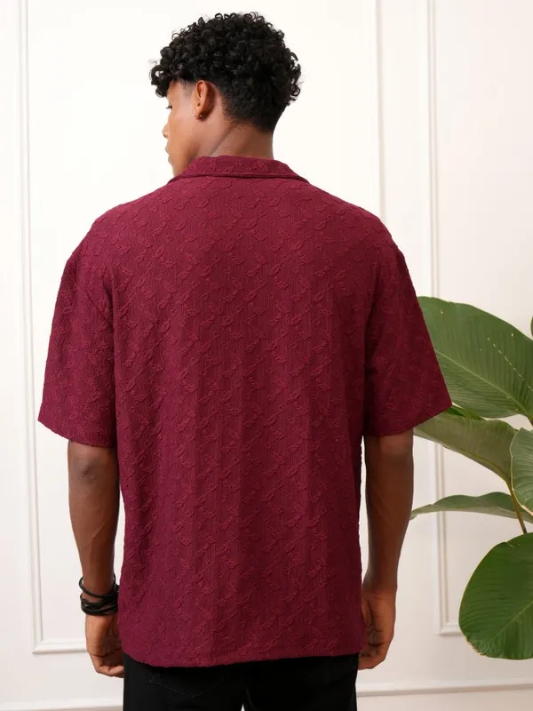  Locomotive Men Maroon Self Design Oversized Fit Casual Shirts