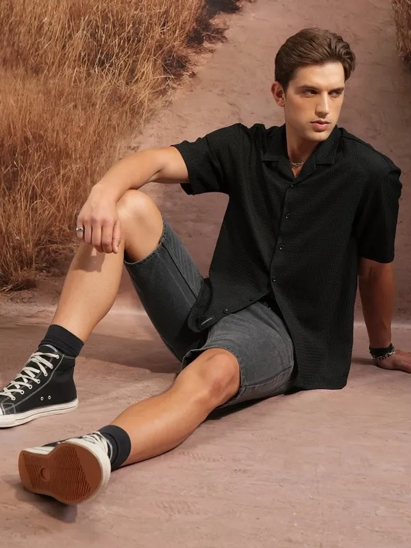  Locomotive Men Black Self Design Oversized Fit Casual Shirts