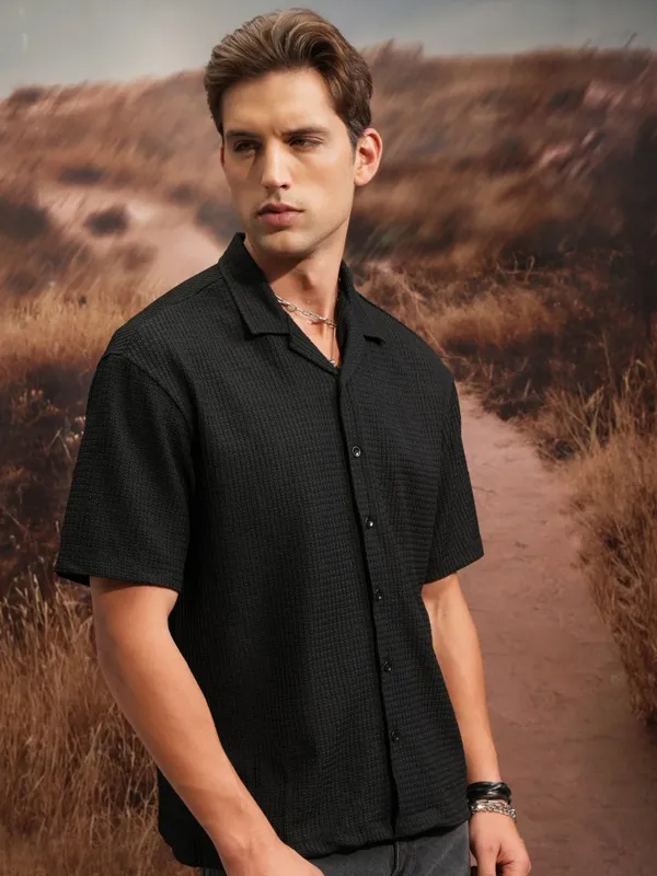  Locomotive Men Black Self Design Oversized Fit Casual Shirts