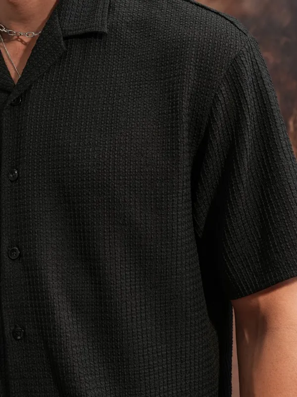  Locomotive Men Black Self Design Oversized Fit Casual Shirts