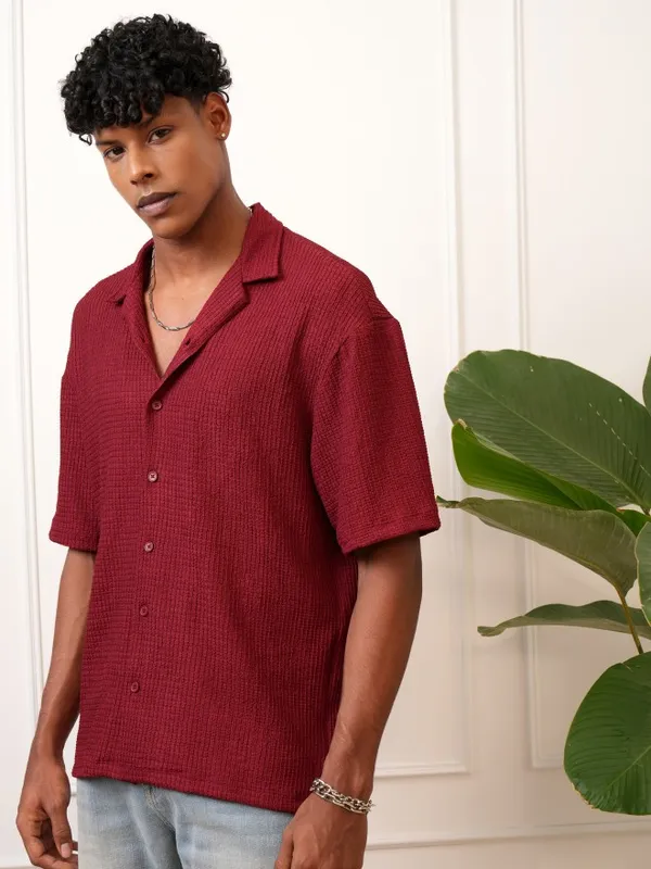  Locomotive Men Maroon Self Design Oversized Fit Casual Shirts