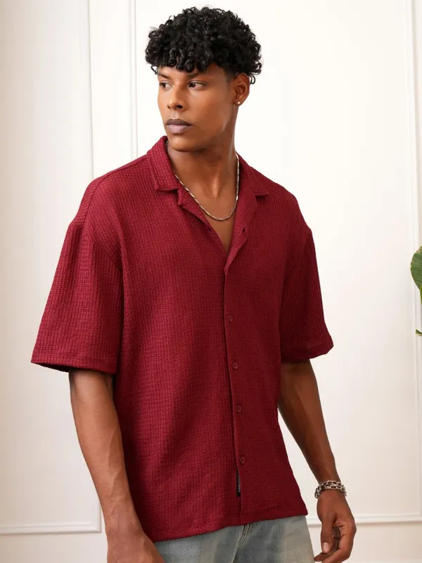  Locomotive Men Maroon Self Design Oversized Fit Casual Shirts