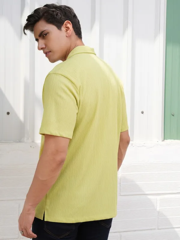  Locomotive Men Green Self Design Relaxed Fit Casual Shirts