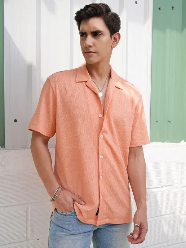  Locomotive Men Peach Self Design Relaxed Fit Casual Shirts