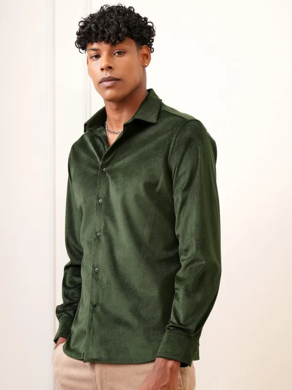 Men Slim Fit Casual Shirt