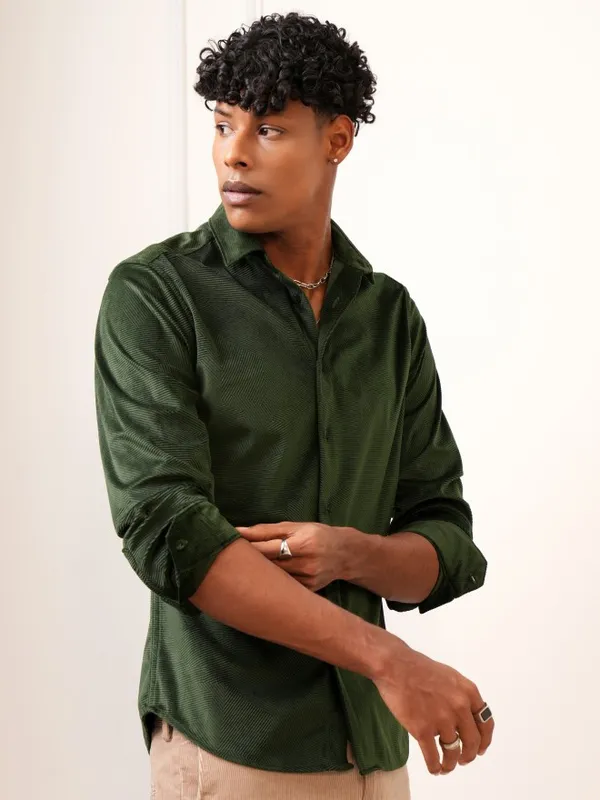 Men Slim Fit Casual Shirt