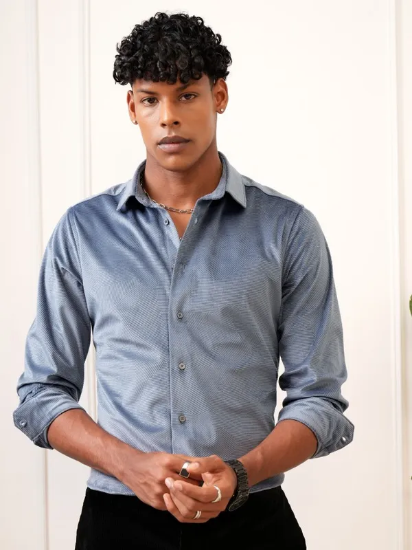  Locomotive Men Grey Self Design Slim Fit Casual Shirts