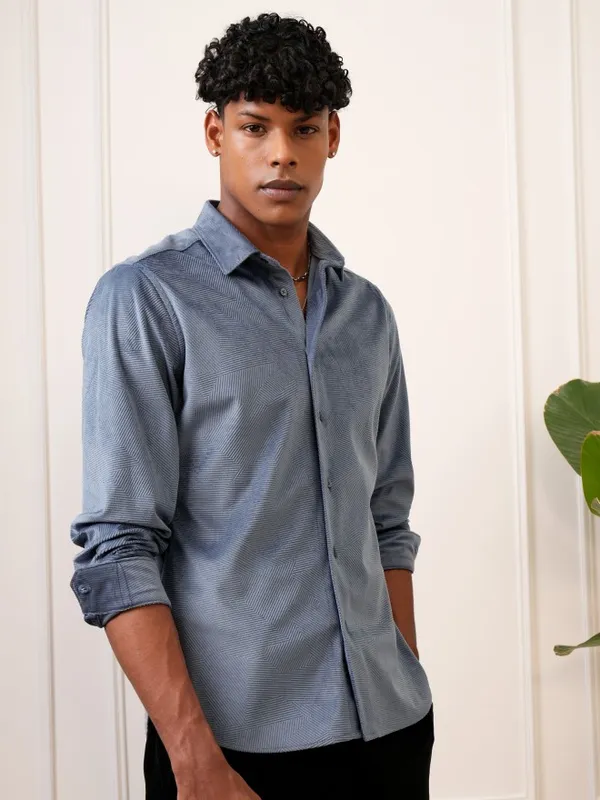  Locomotive Men Grey Self Design Slim Fit Casual Shirts