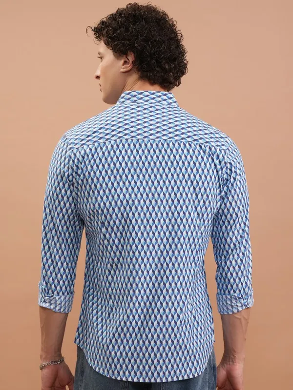  Highlander Men Blue Printed Slim Fit Casual Shirts