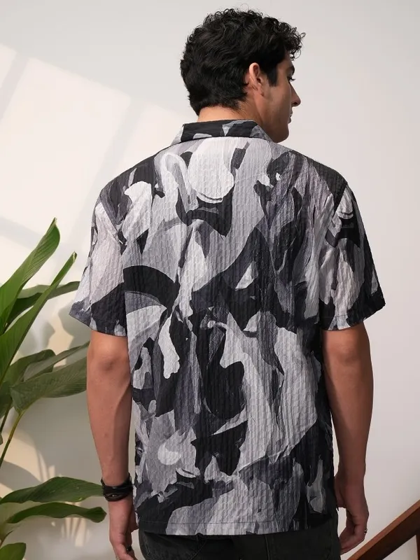 Men Relaxed Fit Casual Shirt