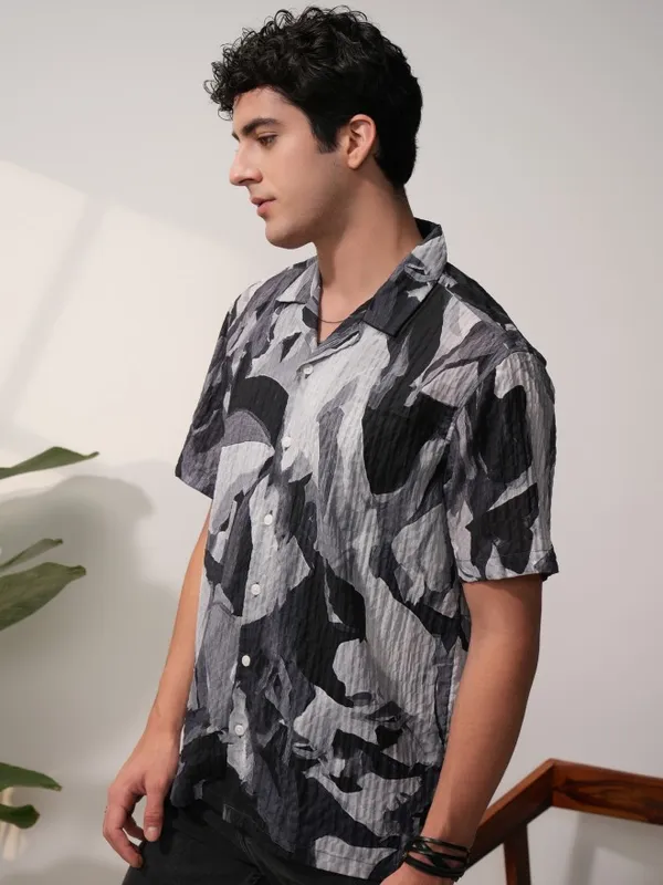 Men Relaxed Fit Casual Shirt