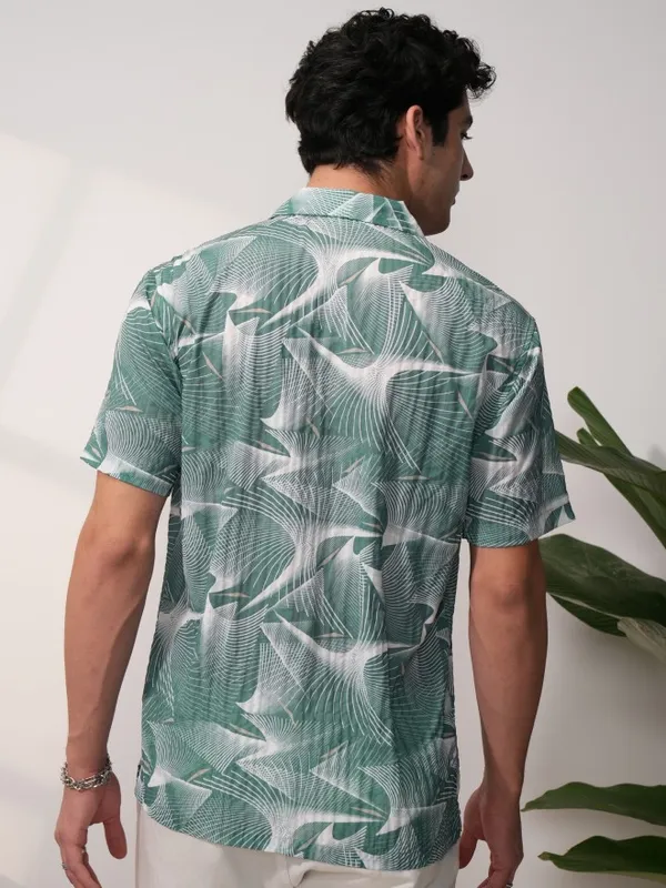 Men Relaxed Fit Casual Shirt