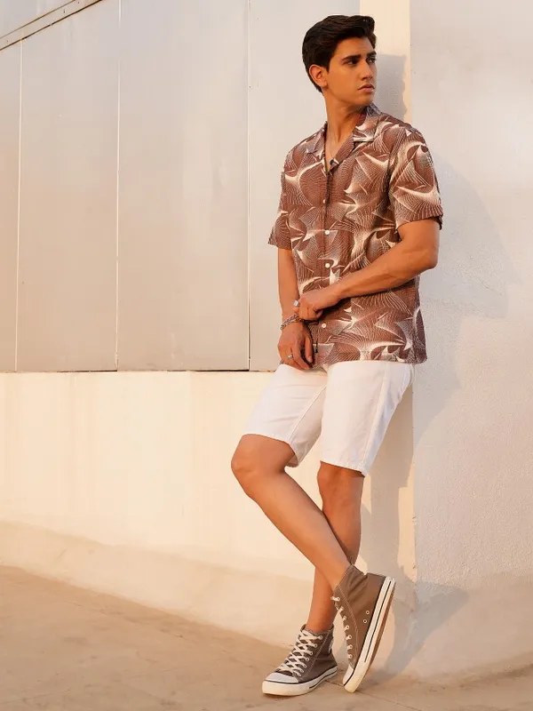  Locomotive Men Brown Printed Relaxed Fit Casual Shirts
