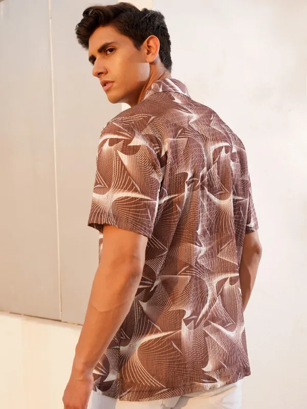  Locomotive Men Brown Printed Relaxed Fit Casual Shirts