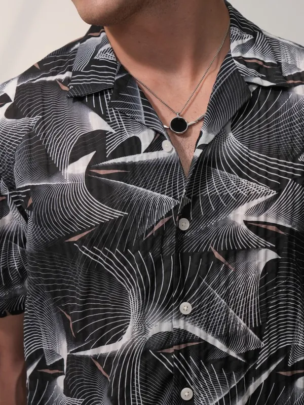  Locomotive Men Black Printed Relaxed Fit Casual Shirts