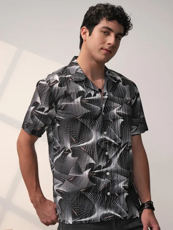  Locomotive Men Black Printed Relaxed Fit Casual Shirts